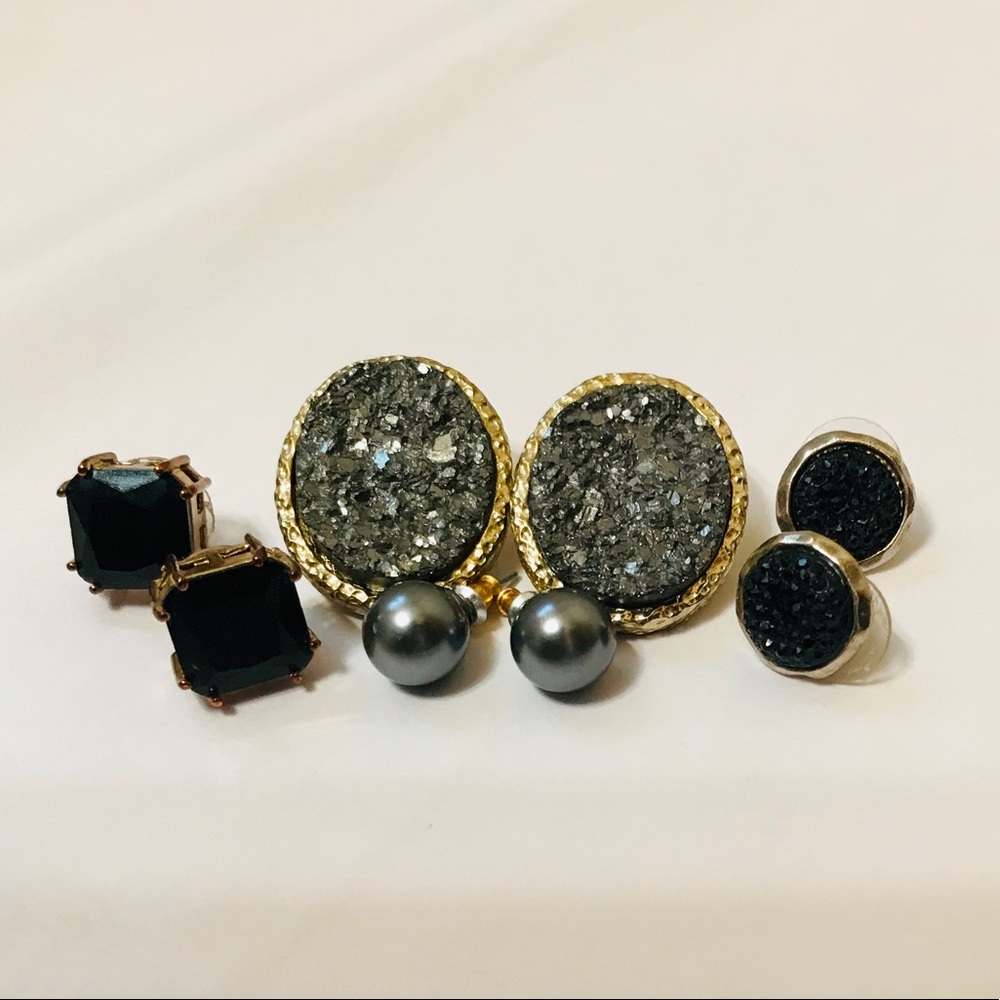 Black earring bundle
